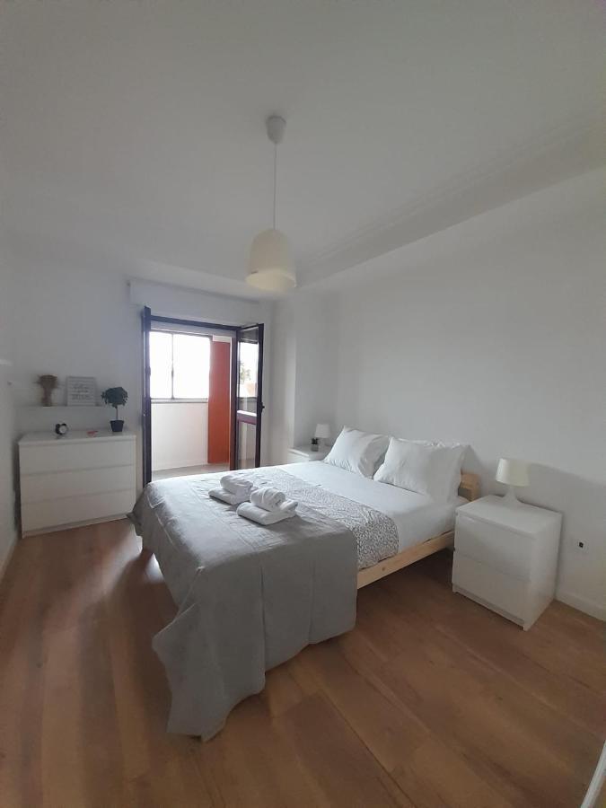 Amalia Rodrigues -Apartamento Com 3 Quartos Em Pleno Coracao De Ílhavo Buitenkant foto